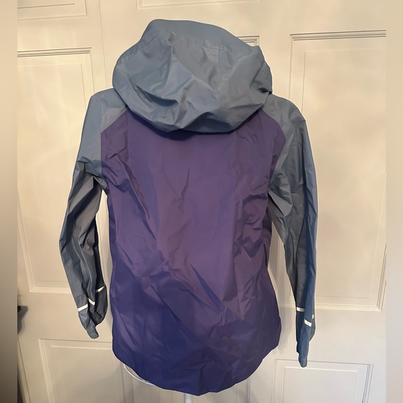 Patagonia kids raincoat EUC size M - Picture 2 of 4